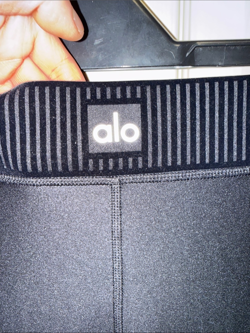 ALO Yoga airlift high waist 7/8 line up legging, black, M - Picture 5 of 5
